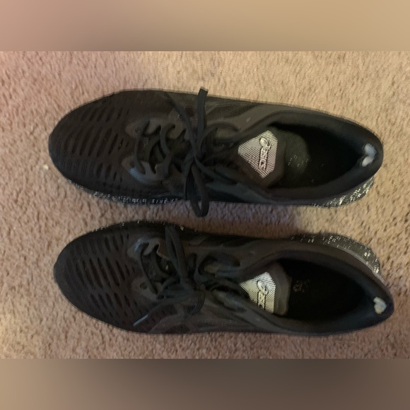 ASICS Men’s Novablast Running Shoes - Size 8 - Picture 9 of 14